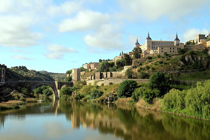 From Madrid: Segovia & Toledo with Alcazar and Cathedral - Why this day trip works