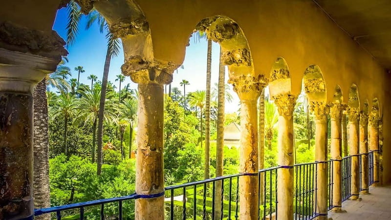 From Malaga: Seville Day Trip with Real Alcázar Tickets - The Alcázar gardens deserve your attention