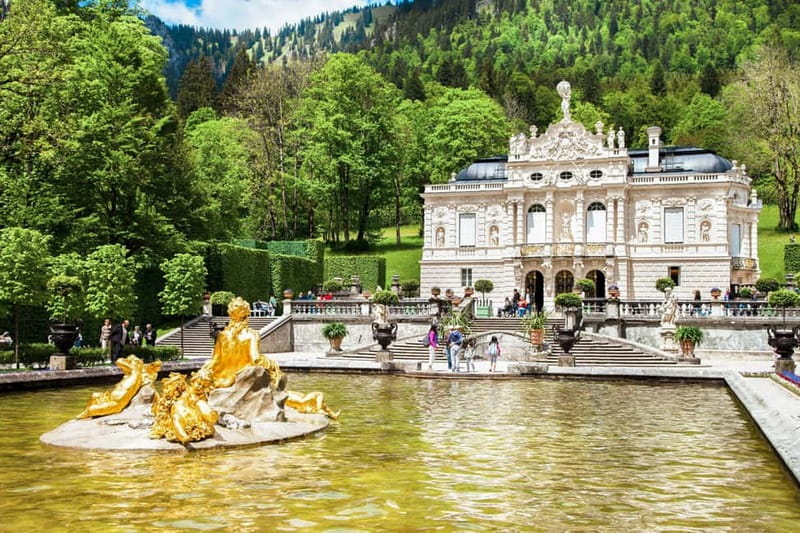 From Munich: Premium Neuschwanstein Castle & Linderhof Tour - The ride south through Bavaria