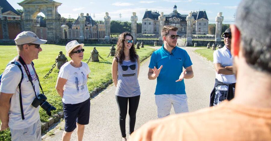 From Paris: Chateau de Fontainebleau & Vaux-Le-Vicomte Tour - Key points to know before booking
