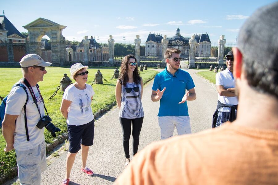 From Paris: Chateau de Fontainebleau & Vaux-Le-Vicomte Tour - Why these two châteaux work so well together