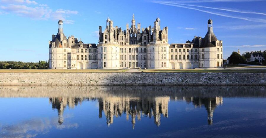 From Paris: Full-Day Loire Valley Chateaux Tour - Château de Cheverny: polished rooms and a quieter finish
