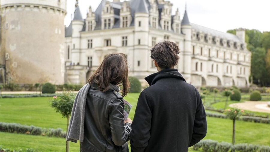 From Paris: Full-Day Loire Valley Chateaux Tour - The pace: efficient, but never slow