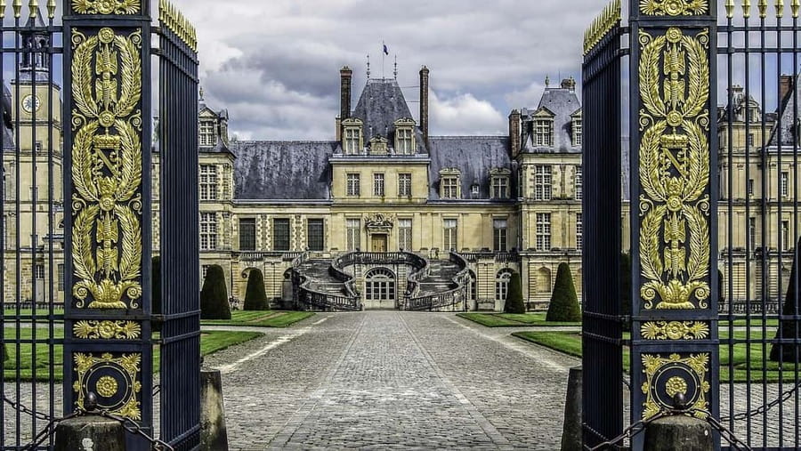 From Paris: Half-Day Tour to Fontainebleau Castle & Barbizon - Who should book this Fontainebleau tour?