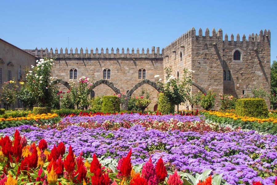 From Porto: Viana do Castelo, Braga and Guimarães Day Tour - Santa Luzia Sanctuary and the first big view