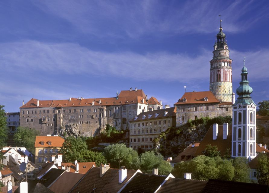 From Prague: Full-Day Český Krumlov Tour with Lunch - Český Krumlov Castle and the Rare Baroque Theatre