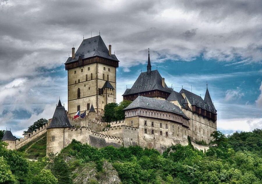 From Prague: Karlštejn Castle & Koněprusy Caves Tour - Why this Prague day trip works