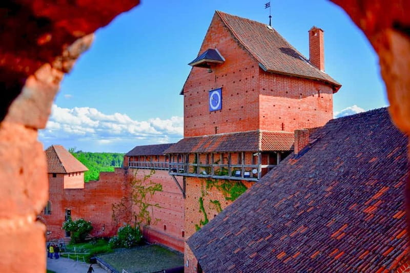 From Riga: Cēsis, Sigulda & Turaida Castle Tour - Sigulda’s Livonian Order castle ruins