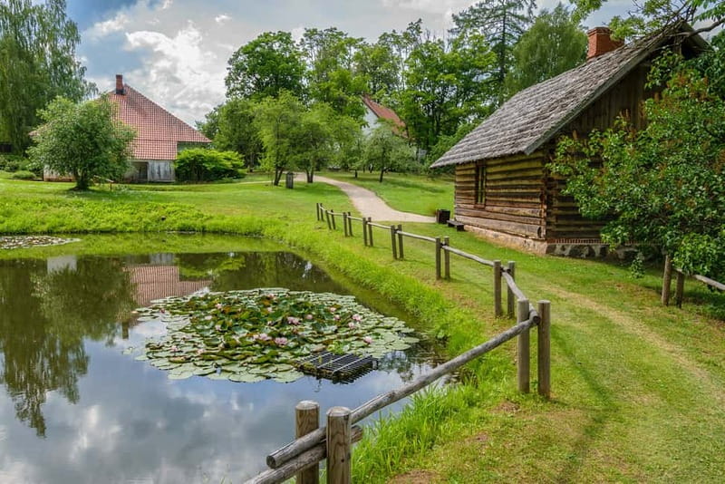 From Riga: Cēsis, Sigulda & Turaida Castle Tour - Gutman’s Cave and the Gauja Valley