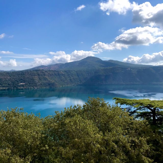 From Rome: Castel Gandolfo and Gardens Day Trip - One and a half hours in Castel Gandolfo