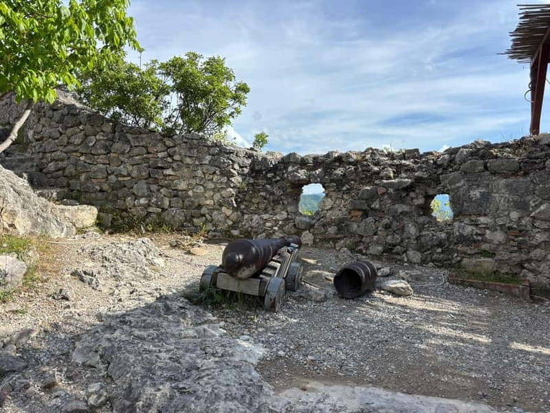 From Tirana: Petrela Castle and Biggest ZipLine in Balkan - What the guides add to the visit