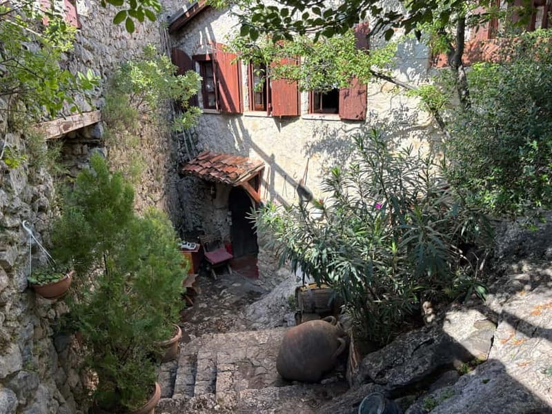 From Tirana: Petrela Castle and Biggest ZipLine in Balkan - Who should book this Petrelë experience?