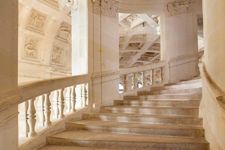 From Tours/Amboise: Chenonceau & Chambord Chateaux Day Trip - Why these two Loire castles work well together