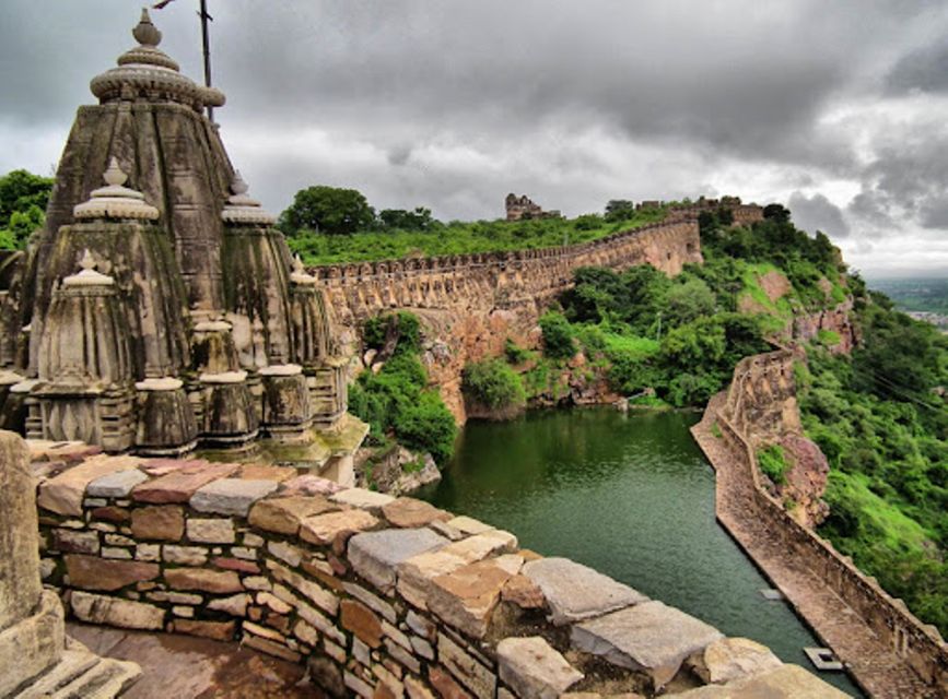 From Udaipur: Private Day Trip to Chittorgarh Fort - Leaving Udaipur in a private car