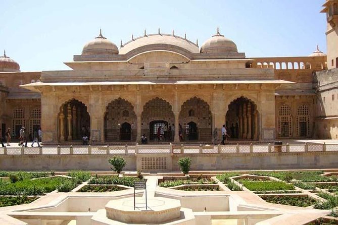 Full-Day Jaipur City Tour with Amber Fort and City Palace - Timing, transport, and practical comfort