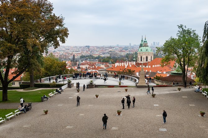 Full-Day Prague Tour with Prague Castle, Lunch and Vltava Cruise - The Jewish Quarter in a short walking visit