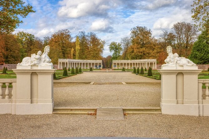 Full-Day Private Historic Royal Tour around Palaces and Castles - Why this royal day trip works from Amsterdam