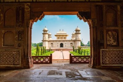Full Day Taj Mahal, Agra Fort & Baby Taj Tour from Delhi by Car