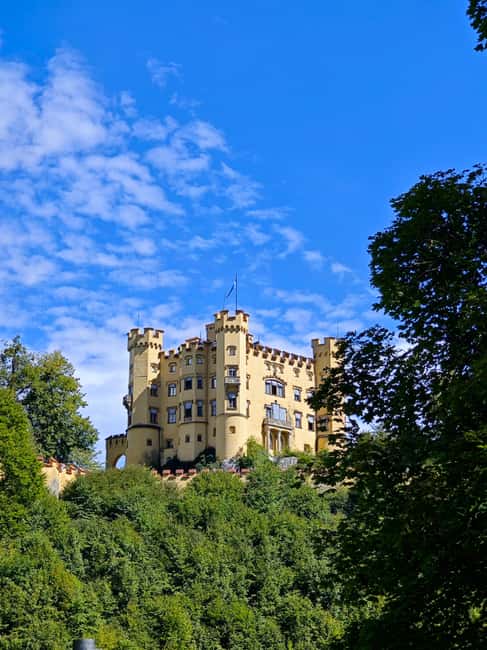 Füssen to Neuschwanstein Castle - Guided Scenic Tour - Finishing at Marienbrücke