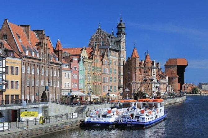 Gdansk and Malbork Castle Small Group Tour from Warsaw with Lunch - What the day feels like in practice