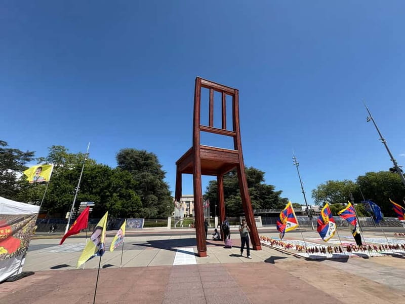 Geneva guided tour: capital of peace with the UN - Ariana Park and the quieter side of Geneva