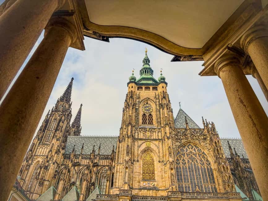 Get&Go:Prague Castle Ticket & E-Guide with Discount Vouchers - Prague Castle without the ticket-counter wait