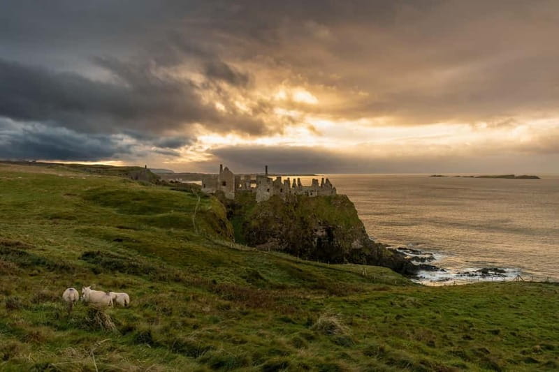 Giants causeway Irish castles & whiskey, Game of thrones - What the vehicle and guide change