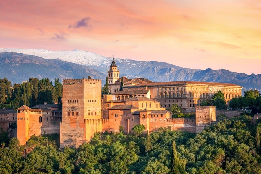 Granada: 3-Hour Alhambra and Generalife Gardens Guided Tour - Inside the Nasrid Palaces
