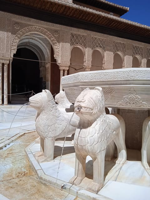 Granada: Alhambra, Alcazaba, and Nasrid Palaces Tour - El Partal and the walk back
