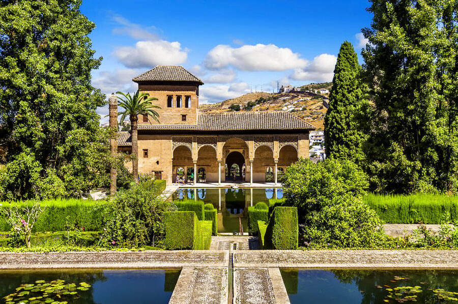 Granada: Alhambra and Albaicín Small Group Tour - Is the $88 Price Fair?