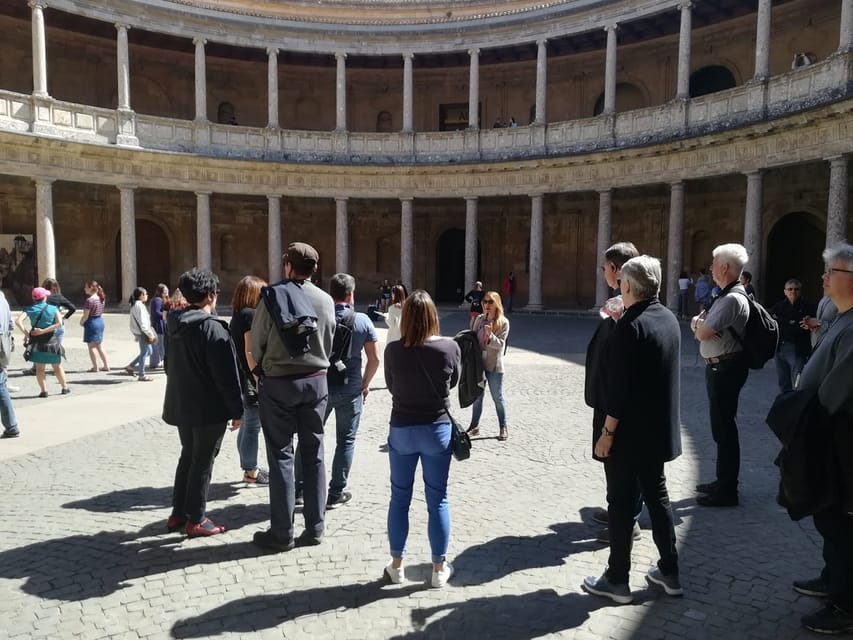 Granada: Alhambra and Albaicín Small Group Tour - Albaicín: Granada Seen from Its Old Quarter