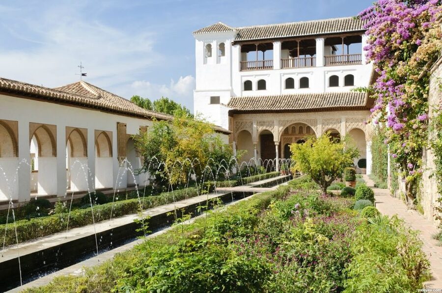 Granada: Alhambra and Generalife Gardens Guided Tour - How much value do you get for $44?