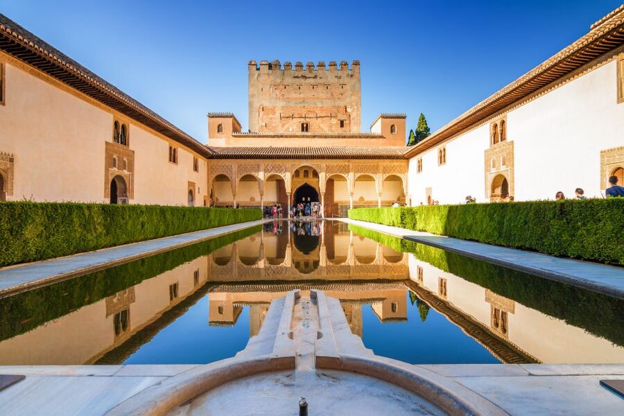 Granada: Alhambra and Nasrid Palaces Small Guided Tour - Languages, timing, and practical comfort