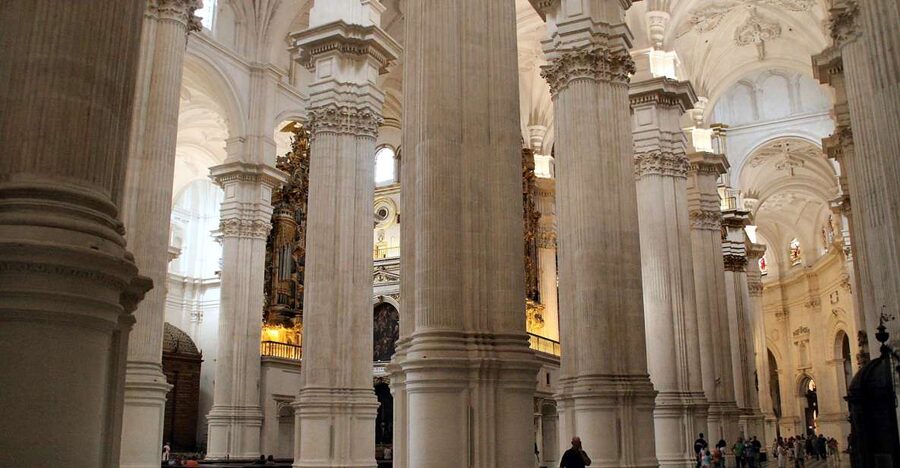 Granada: Alhambra, Cathedral & Royal Chapel Tour w/ Tickets - Granada Cathedral and the Royal Chapel at 10:00