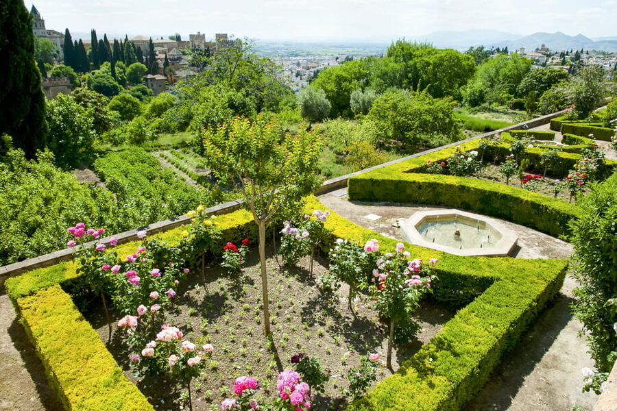 Granada: Alhambra Gardens and Generalife Ticket - What this Alhambra ticket really gives you