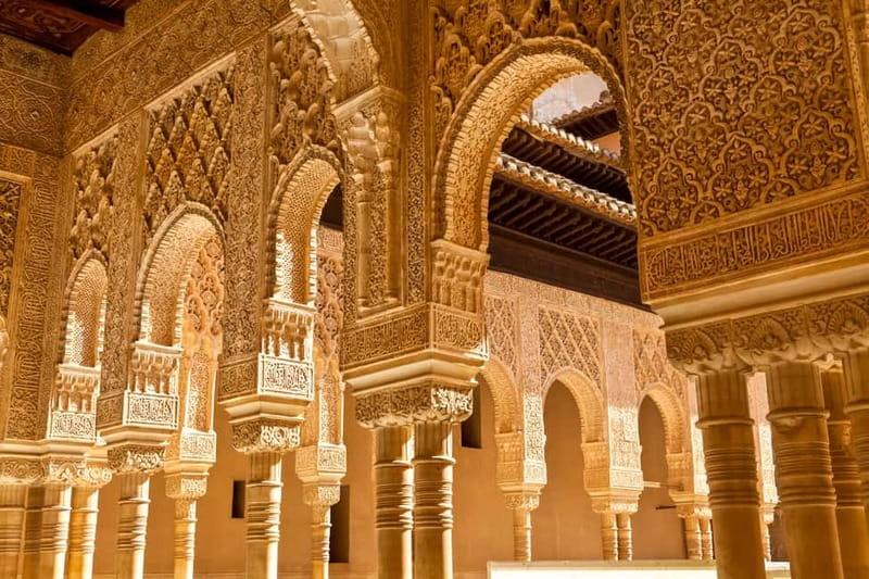 Granada: Alhambra & Gardens Tour w/Nasrid Palaces Option - Meeting at the Welcome Visitor Centre