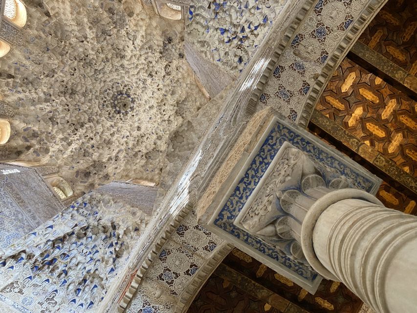 Granada: Alhambra & Generalife Fast-Track Guided Tour - Alcazaba Fortress and views over Granada