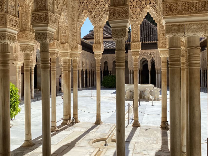 Granada: Alhambra & Generalife Fast-Track Guided Tour - How much value do you get for $88?