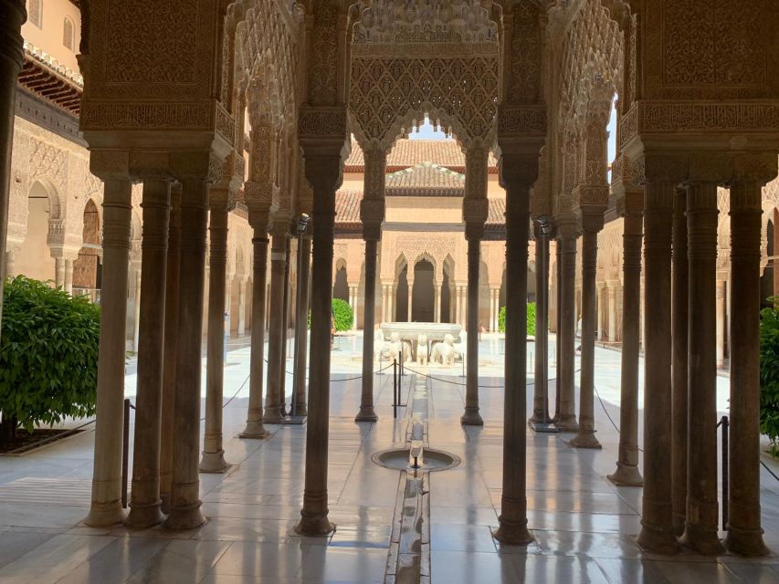 Granada: Alhambra Guided Tour w/ Nasrid Palaces & City Pass - Practical advice for a smoother visit