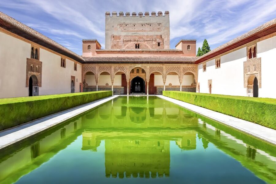Granada: Alhambra, Nasrid, and Generalife Private Tour - Is $341 per person a fair price?