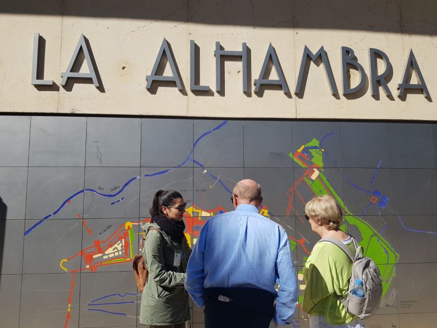 Granada: Alhambra Regular Tour - Charles V Palace: a sharp change in style