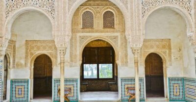 Granada: Alhambra Regular Tour