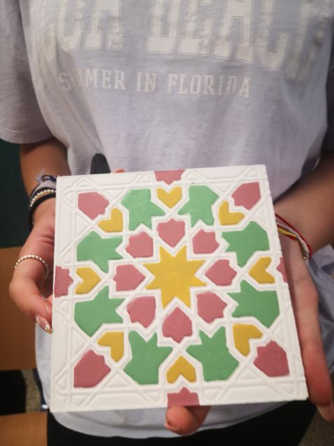 Granada: "Alhambra´s Craft Workshop" - Making Your Own Piece of the Alhambra