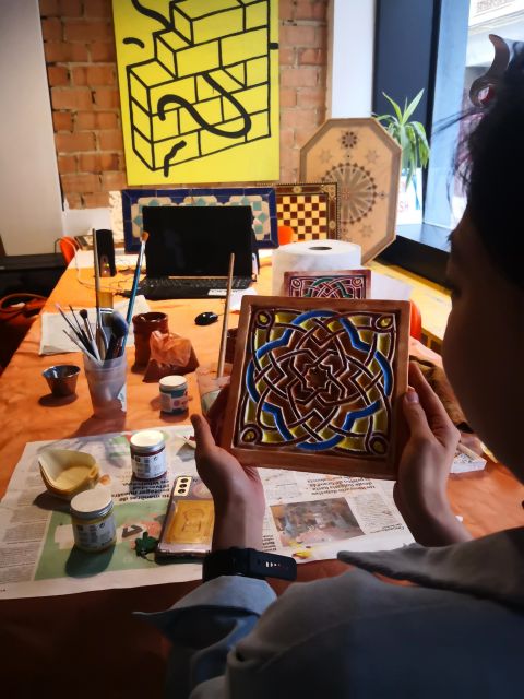 Granada: "Alhambra´s Craft Workshop" - Two Hours With Frederick in Central Granada
