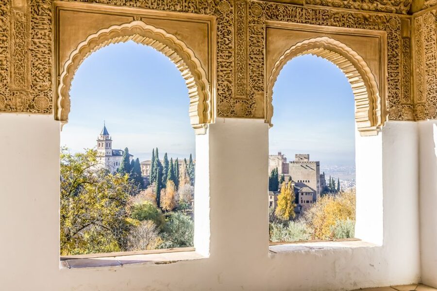 Granada: Alhambra Small Group Tour with Nasrid Palaces - Nasrid Palaces: the essential reservation