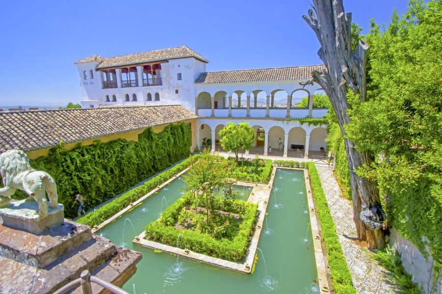 Granada: Alhambra Small Group Tour with Nasrid Palaces - What the $69 price buys you