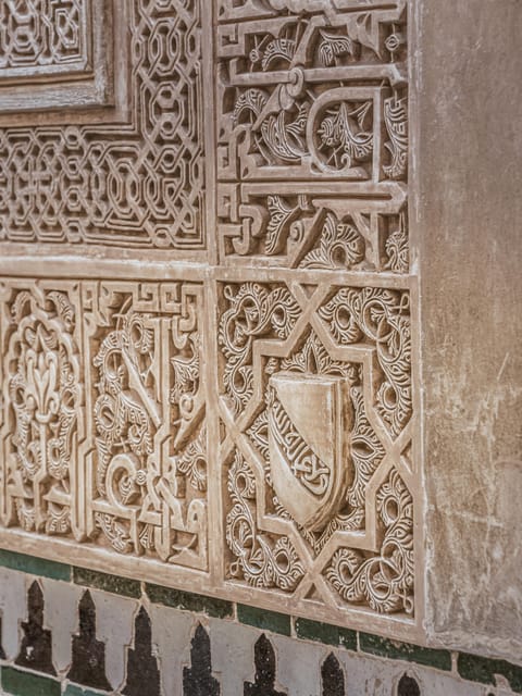Granada: Combo Alhambra, Albaicín, and Sacromonte Tour - The break between tours matters