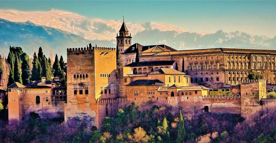 Granada: Full Alhambra Premium Guided Tour with Tickets - The first views, village area, and Alcazaba
