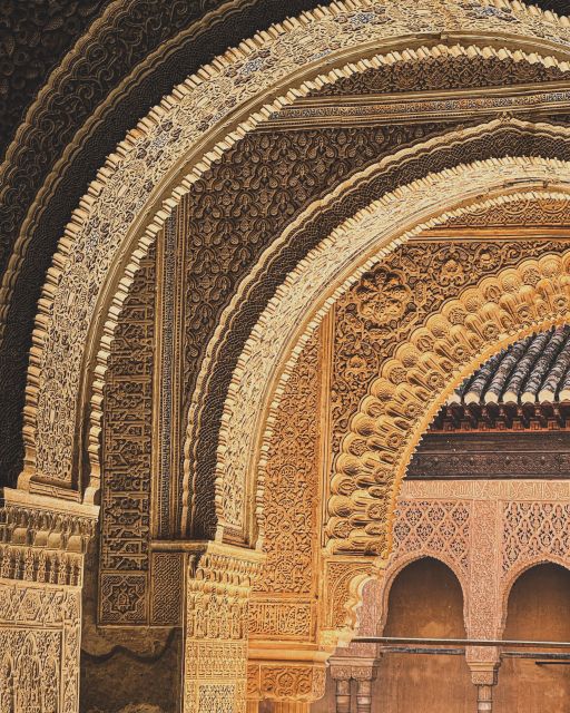 Granada: Private Full Alhambra Tour with Nasrid Palaces - Nasrid Palaces: the artistic high point