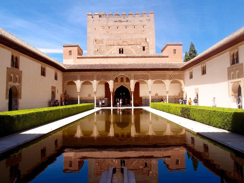 Granada: Tour of Alhambra, Generalife, and Nasrid Palaces - The Nasrid Palaces: the heart of the tour